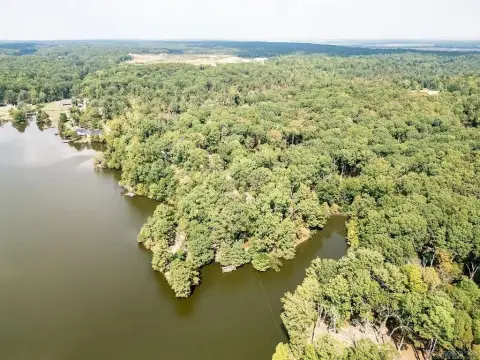 Wynne, AR Lakeside Acreage