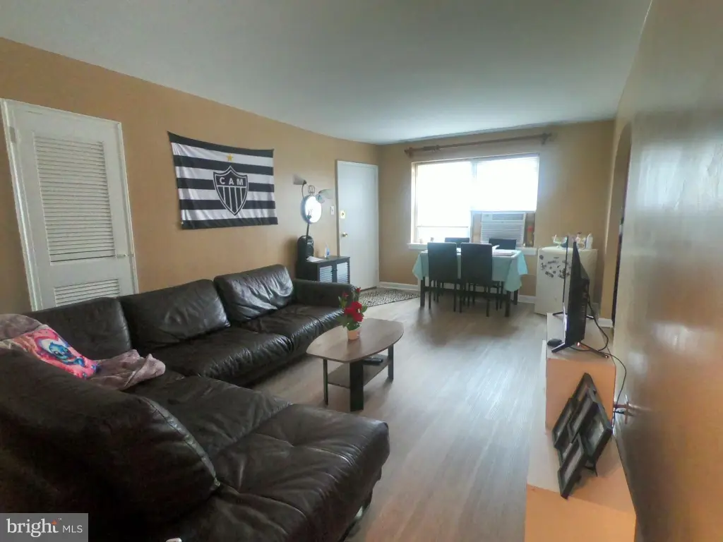 Picture 9