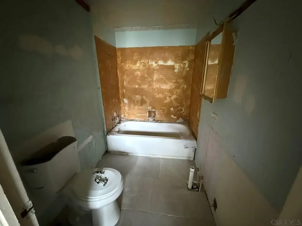 Picture 30