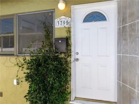 Updated Duplex in Mar Vista