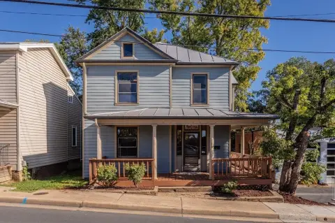 Over-Under Duplex with Covered Decks