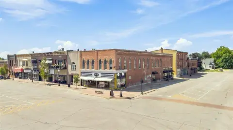 Historic Six-Unit Mixed-Use Building