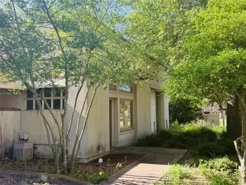 Office Space with Large Bay Door