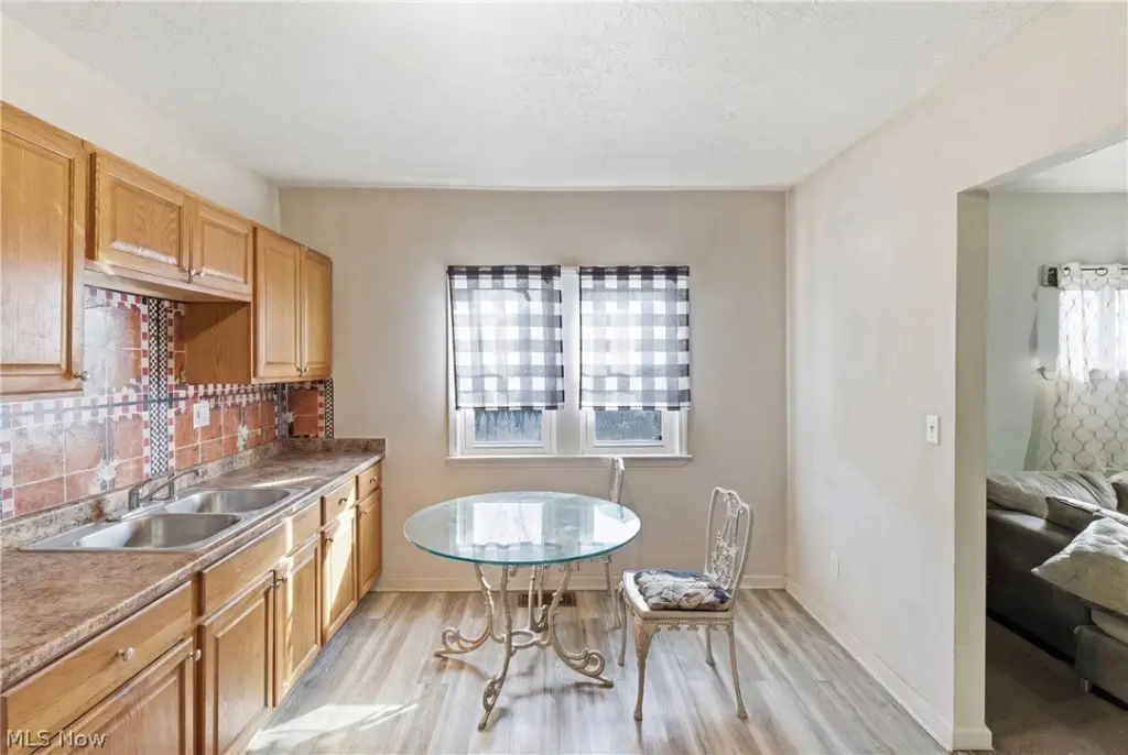 Picture 5