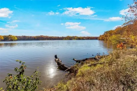 Lakefront Lots in Excelsior Springs