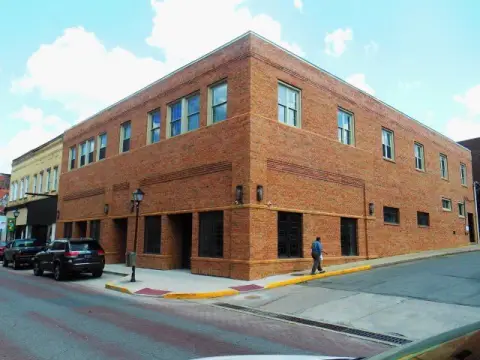 Updated Office Building in Beckley