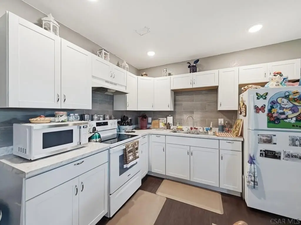 Picture 102