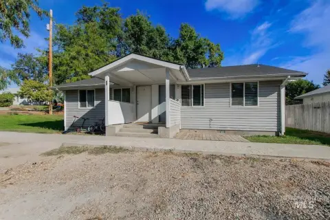 Duplex with Separate Utilities
