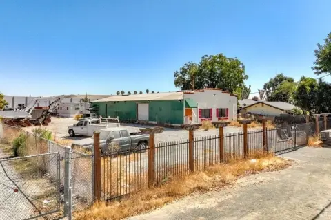 Vacant M2 Warehouse Property