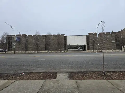 Chicago Motel Near Revitalization Area