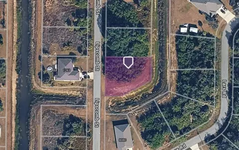 Residential Land in North Port