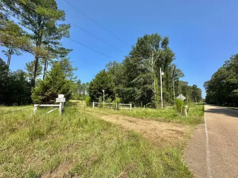 Acreage in Rural Hinds County