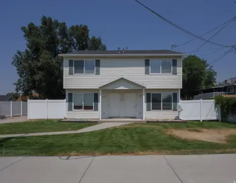 Two-Unit Duplex with Updates