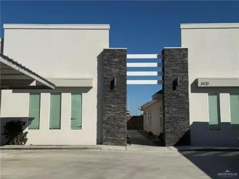 Meticulously Maintained Fourplex Near UTRGV