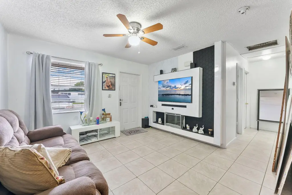 Picture 27