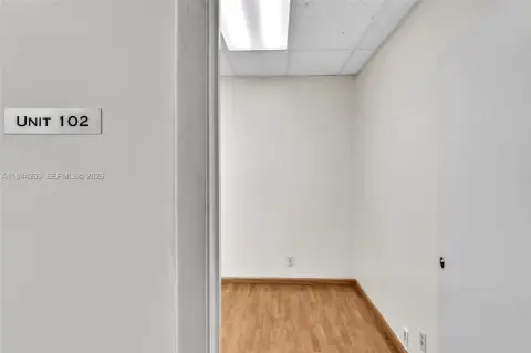 Move-In Ready Hollywood Office Spaces