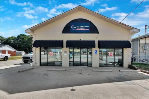 Versatile Income-Generating Property