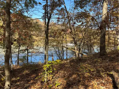 Waterfront Lot in Westminster, SC