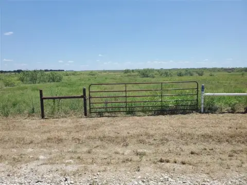 Unimproved Land Near Bowie, Texas