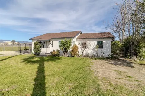 Multifamily Duplex with Garage