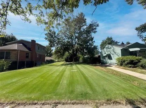 Vacant Land in Hazel Park