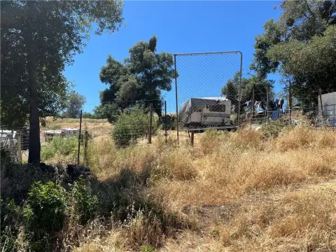 Clearlake Land Near Amenities