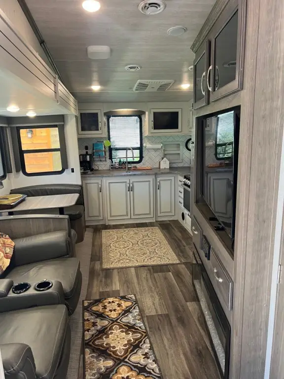 Picture 5