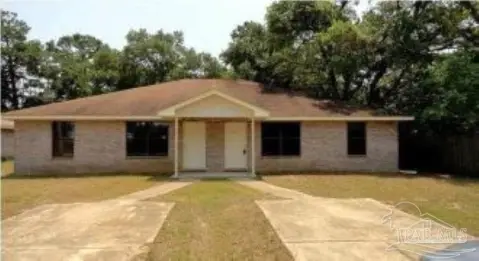 Renovated Duplex Near NAS Pensacola