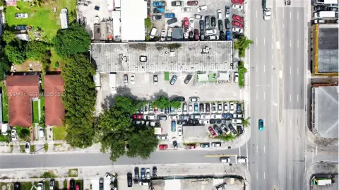 Miami Warehouse with Drive-In Bay