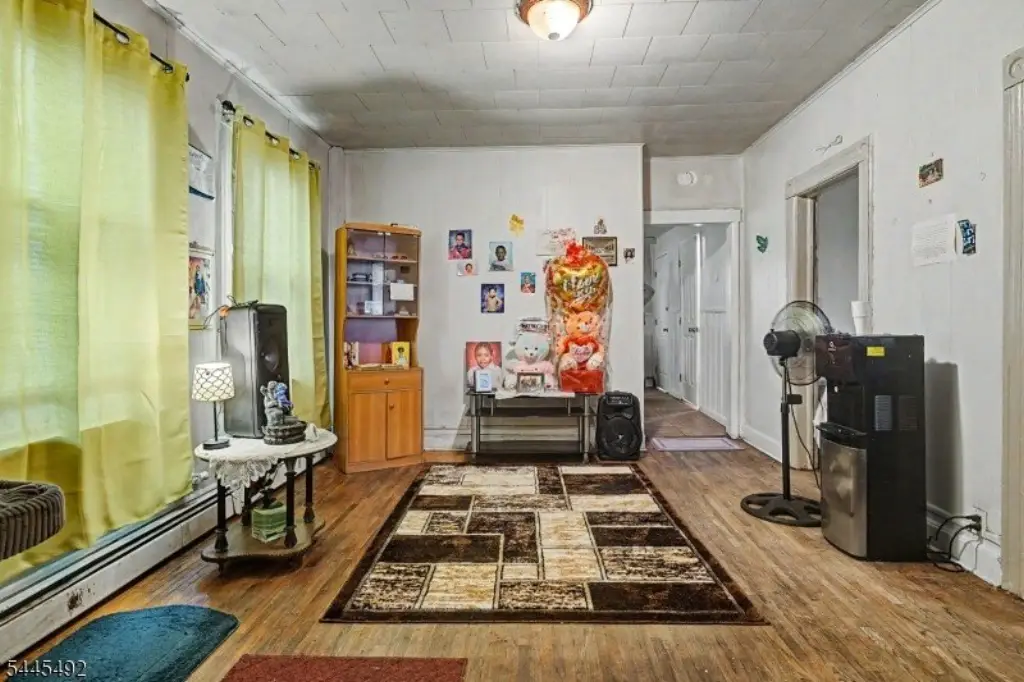 Picture 8