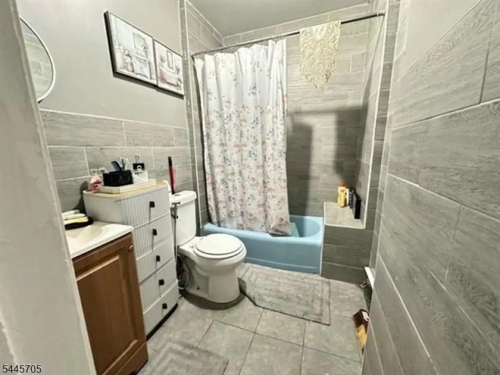 Picture 7