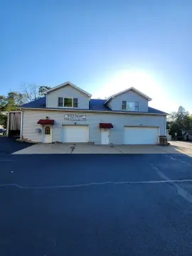 McHenry Commercial Space with Offices