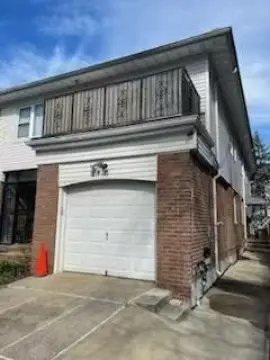 Bayside Duplex Near Town Hall