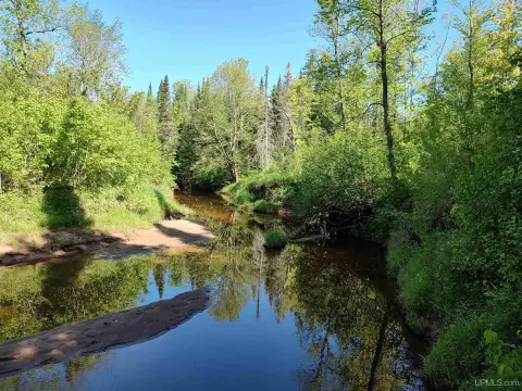 Vacant Land Near Flintsteel River