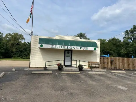 Restaurant and Bar with License