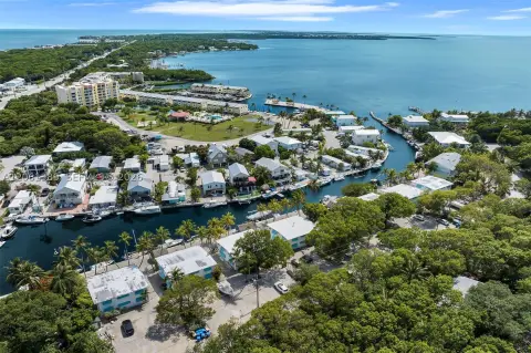 CBS Triplex with Waterfront Access