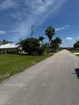 Residential Lot in Cape Coral