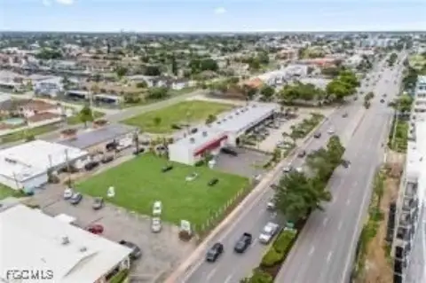 Cape Coral Parkway Commercial Property