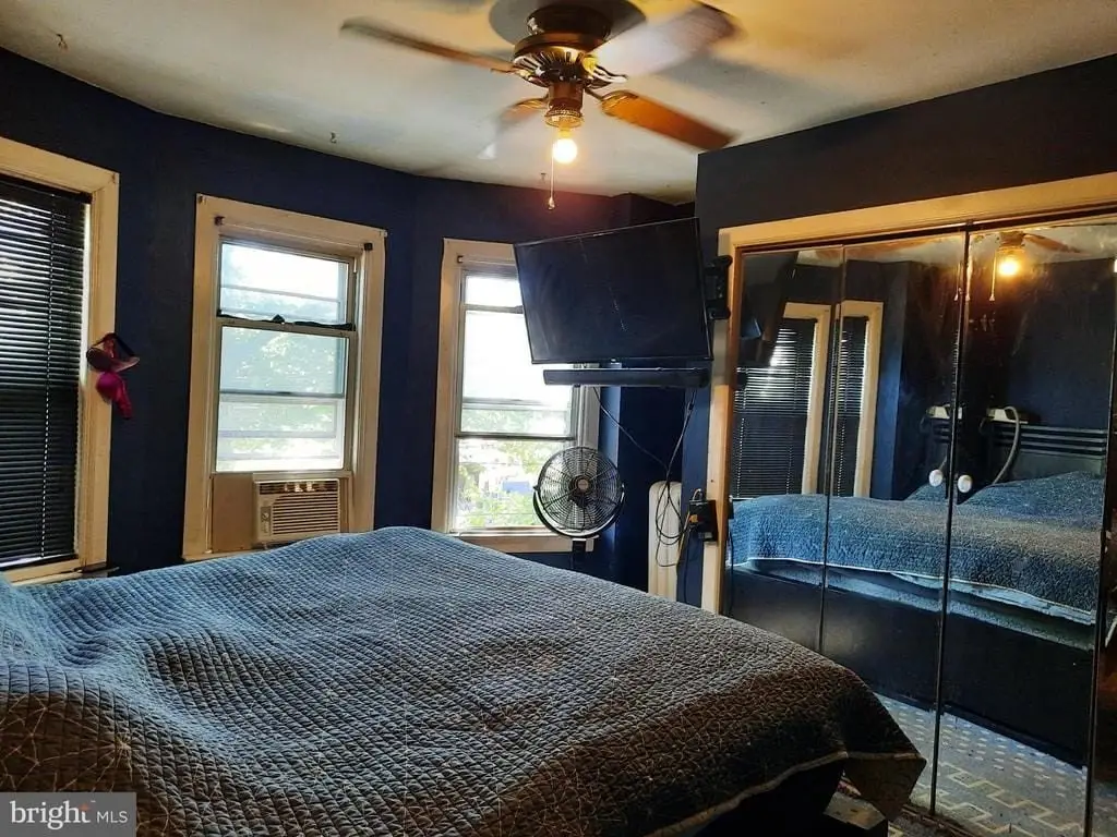 Picture 12