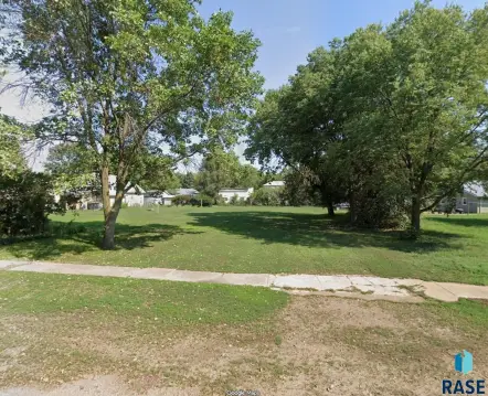 Residential Lot in Montrose, SD