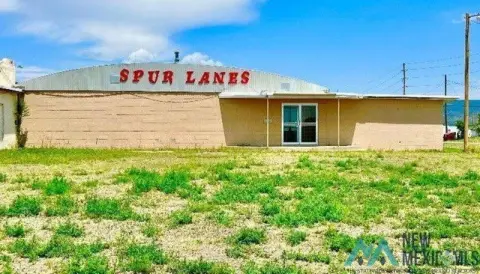 8-Lane Vintage Bowling Alley