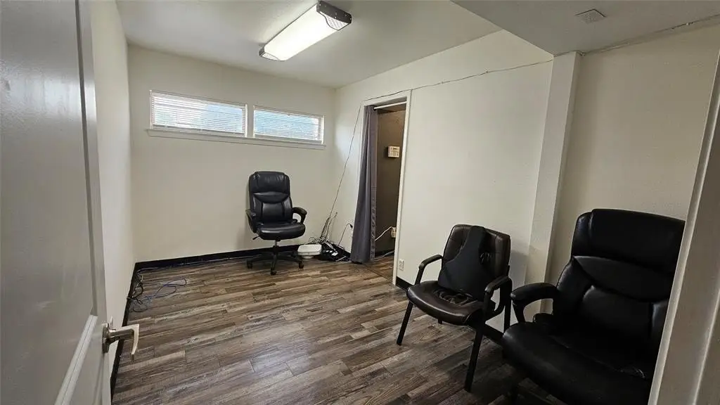 Picture 16