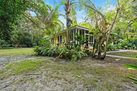 Coconut Grove Oversized Lot