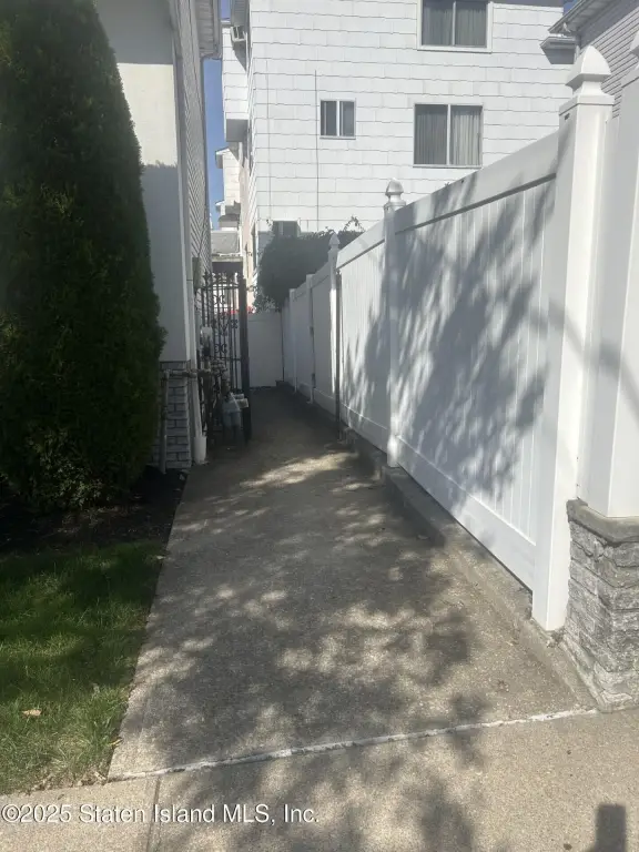 Picture 28