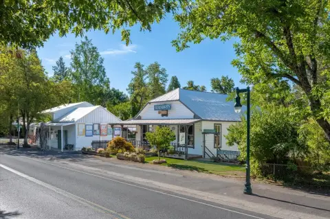 Historic Commercial Gem in Murphys