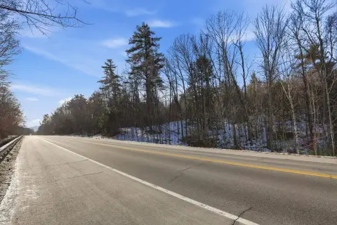 Large Henniker Lot For Sale