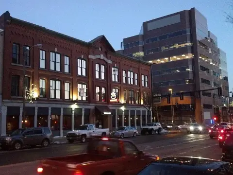 Equipped Commercial Space in Manchester