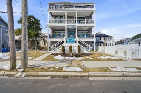 Versatile Commercial Condo in Ocean City