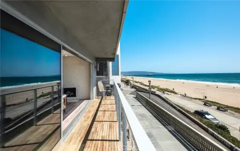 Renovated Manhattan Beach Quadruplex