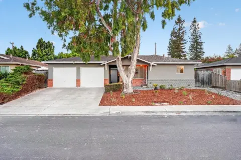 Duplex With Detached Garage